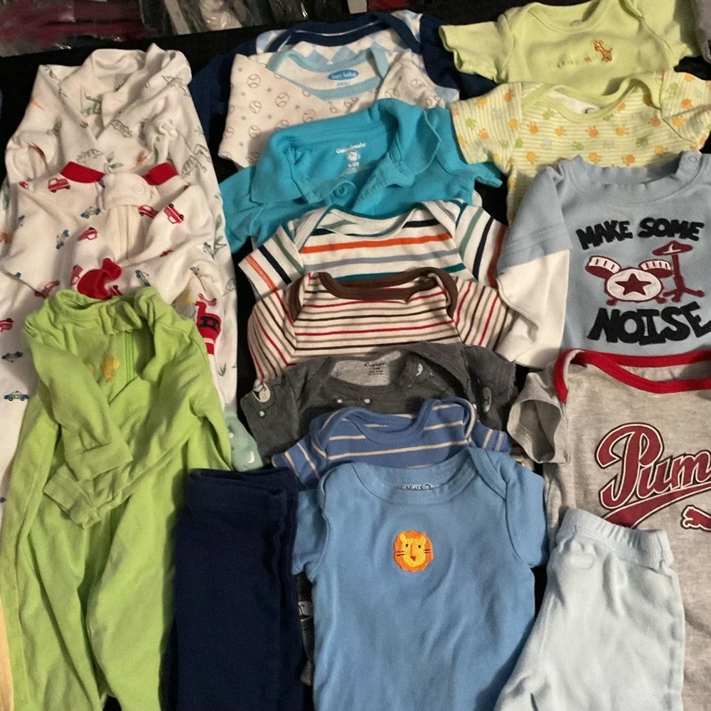 Mixed Brands Clothes Lot‎ Boys 0-6M Multicolor Bodysuits Pants Sweater 31pc